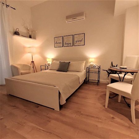 Il Girasole Bb Cagliari Bed & Breakfast エクステリア 写真